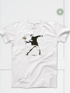 NWOT Banksy Flower Thrower Artwork T-Shirt – Youth XL